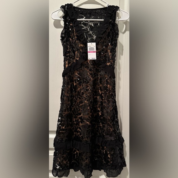 NWT MICHAEL MICHAEL KORS Sequined Lace Ruffle-Trim Dress Black Over Nude - Picture 4 of 10